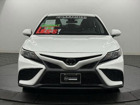 Certified 2023 Toyota Camry SE image 3