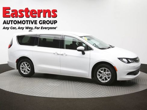 Used 2023 Chrysler Voyager LX FWD image 47