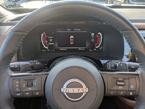 Used 2024 Nissan Pathfinder Platinum w/ Cargo Package FWD image 30