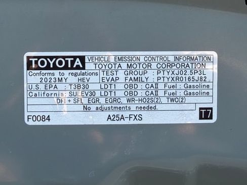 Used 2023 Toyota RAV4 XLE Premium AWD/4WD image 25