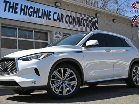 Used 2023 INFINITI QX50 Sensory image 1