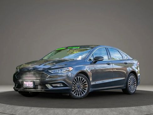 Used 2018 Ford Fusion Titanium image 1