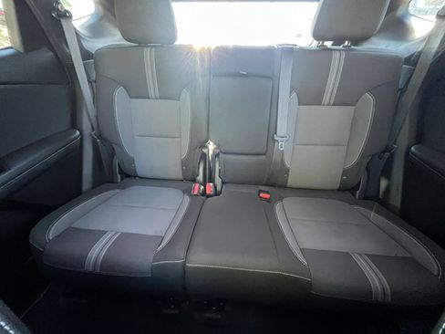Used 2025 Chevrolet Blazer LT FWD image 39
