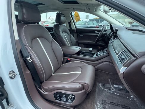 Used 2017 Audi A8 L 4.0T image 37