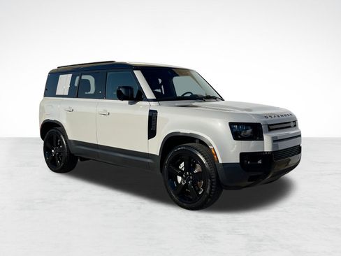 New 2026 Land Rover Defender 110 S image 7