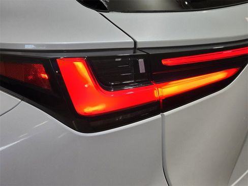 Certified 2025 Lexus NX 350 350h Base image 38