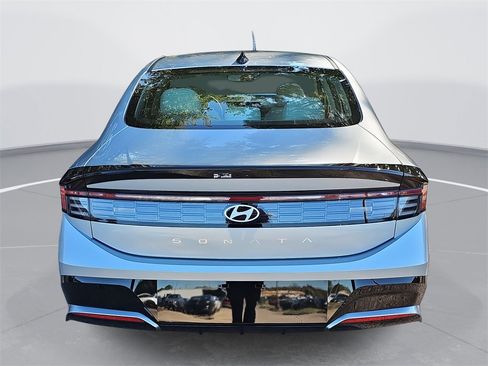 New 2026 Hyundai Sonata SEL image 6