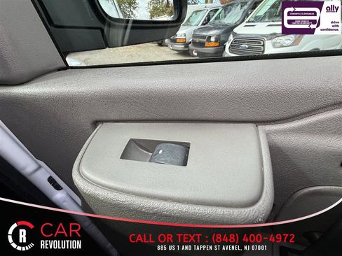 Used 2017 Chevrolet Express 3500 LT w/ LT Preferred Equipment Group RWD image 37
