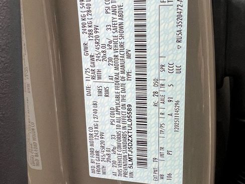 New 2026 Lincoln Corsair Grand Touring image 23