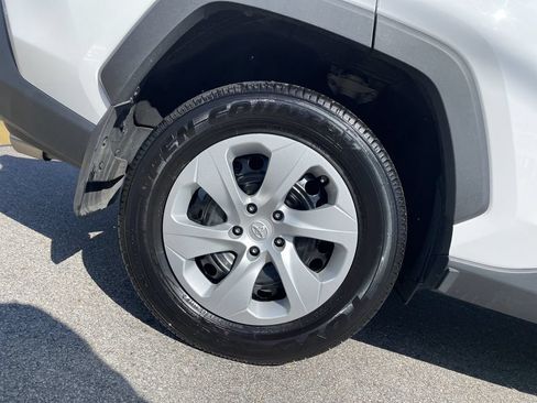 Certified 2024 Toyota RAV4 LE AWD/4WD image 12