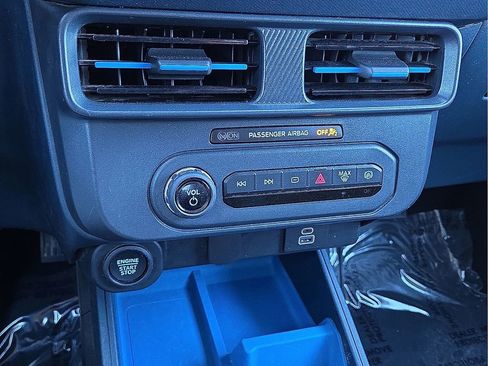 Used 2025 Ford Maverick XLT w/ Equipment Group 302A image 29