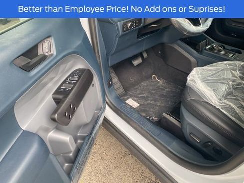 New 2026 Ford Maverick Lariat w/ Black Appearance Package AWD/4WD image 7