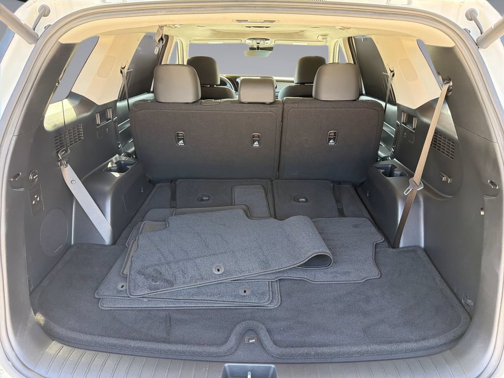 Used 2023 Hyundai Palisade SEL FWD image 13