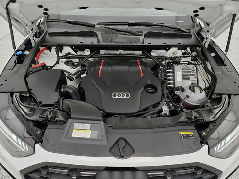 Used 2024 Audi SQ5 Prestige AWD/4WD image 16