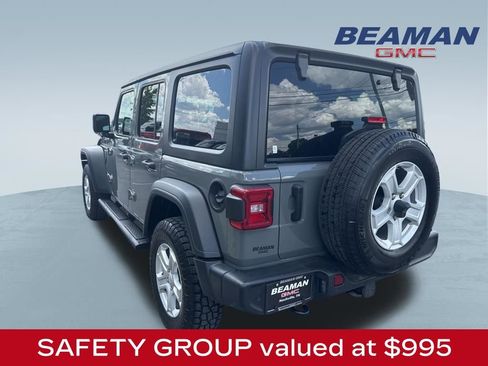 Used 2021 Jeep Wrangler Unlimited Sport AWD/4WD image 5