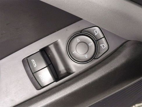 Used 2018 Chevrolet Camaro LT image 21