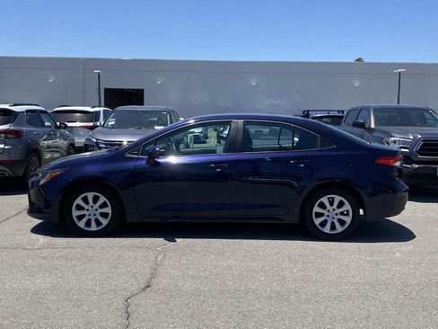 Used 2026 Toyota Corolla LE FWD image 2