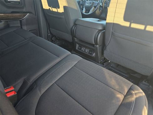 Used 2022 GMC Sierra 1500 SLE w/ X31 Off-Road Package image 11