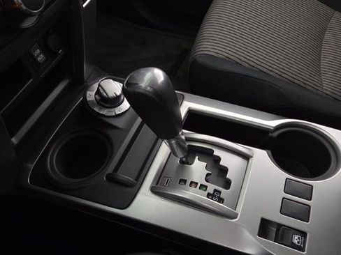 Used 2016 Toyota 4Runner SR5 image 25