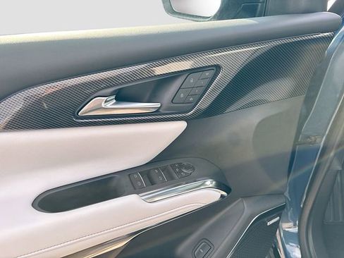 New 2026 Chevrolet Traverse High Country w/ LPO, Floor Liner Package image 18