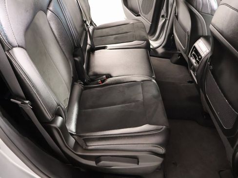 Used 2024 Jeep Grand Cherokee L Laredo image 16