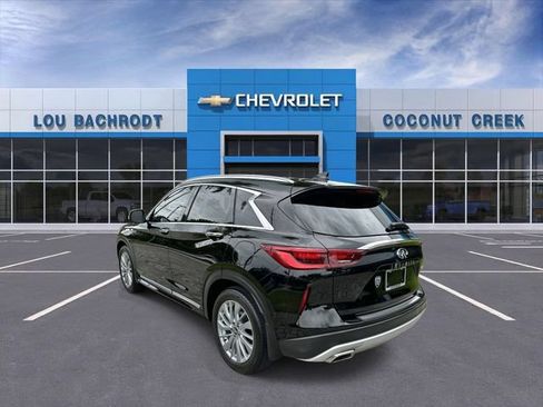 Used 2023 INFINITI QX50 Luxe w/ Accent Package FWD image 6