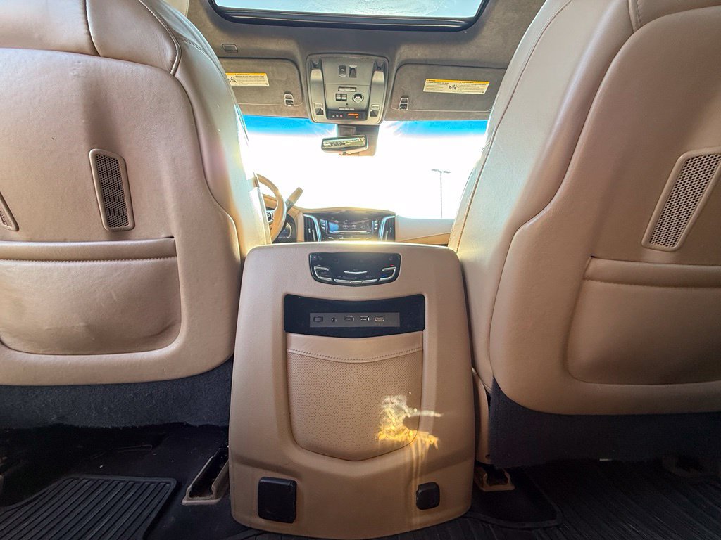 Used 2019 Cadillac Escalade Platinum AWD/4WD image 27
