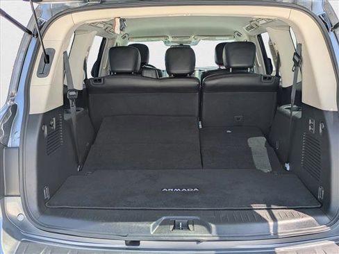 Used 2020 Nissan Armada SL image 6