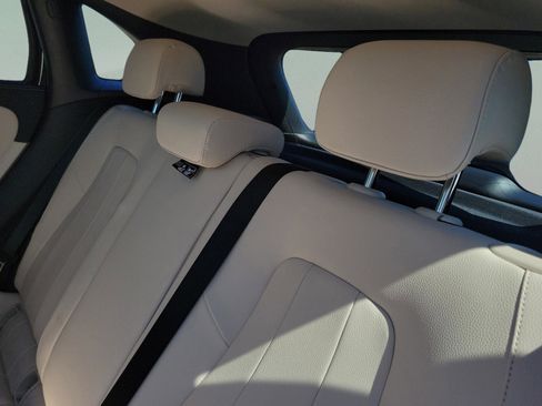Certified 2023 Mercedes-Benz GLA 250 image 9