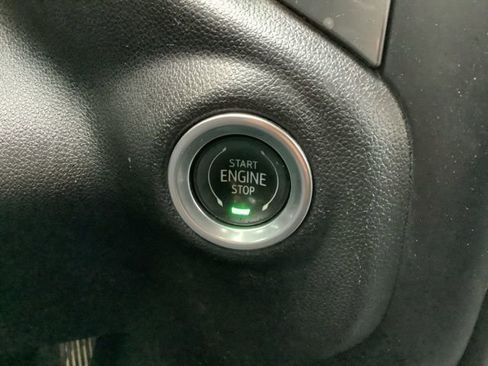 Used 2023 Chevrolet Silverado 2500 LT w/ Convenience Package image 17