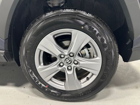 Used 2025 Toyota RAV4 XLE AWD/4WD image 64