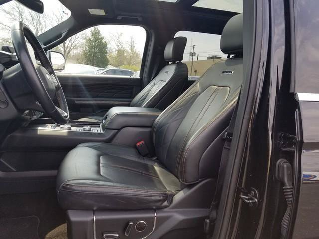 Used 2023 Ford Expedition Platinum AWD/4WD image 12