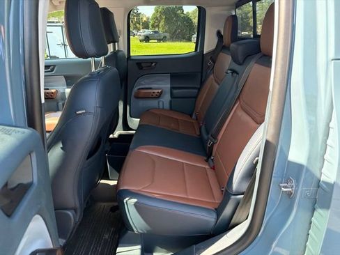 Used 2023 Ford Maverick Lariat w/ Lariat Luxury Package AWD/4WD image 16