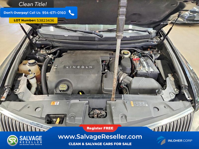 Used 2014 Lincoln MKT AWD image 16