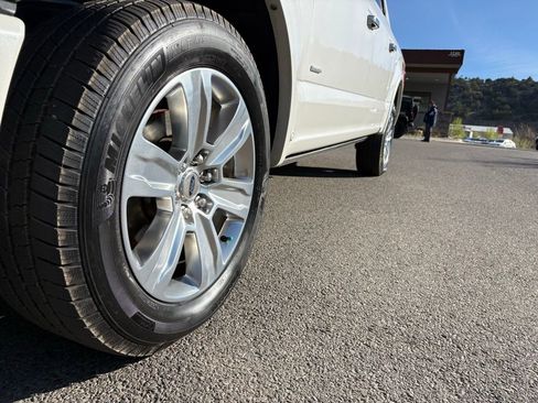 Used 2016 Ford F150 Platinum w/ Equipment Group 701A Luxury image 13