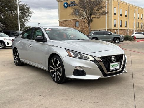 Used 2022 Nissan Altima 2.5 SR image 5