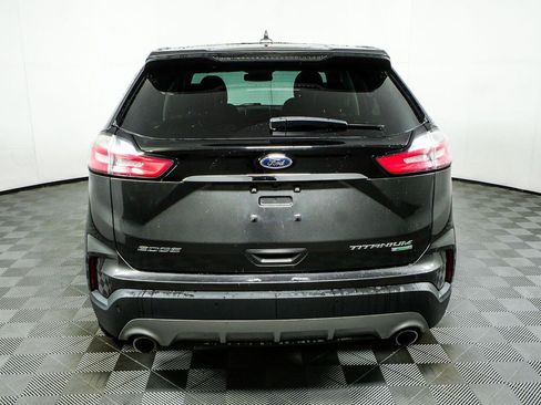 Used 2019 Ford Edge Titanium FWD image 29