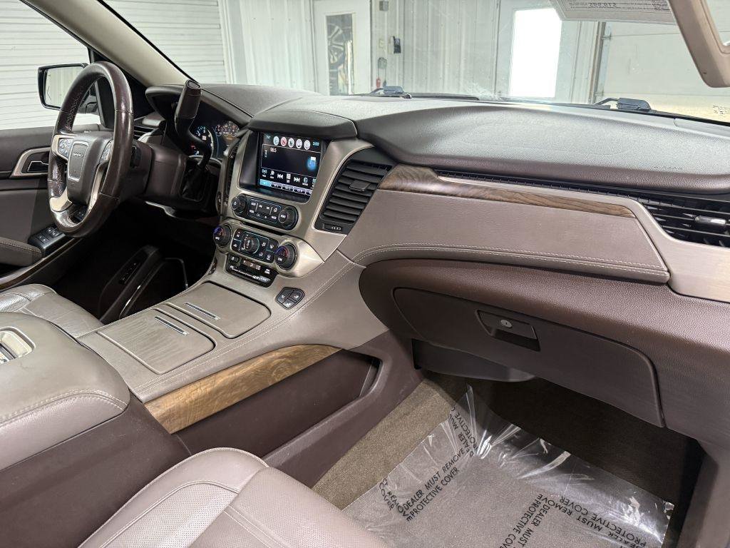 Used 2018 GMC Yukon XL Denali w/ Open Road Package AWD/4WD image 44