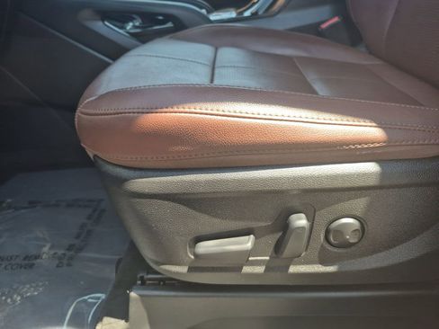 Used 2024 Kia Telluride EX image 14