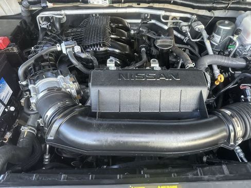 Used 2024 Nissan Frontier S RWD image 12