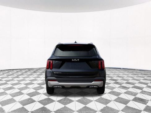 Used 2026 Kia Sorento S w/ S Panoramic Sunroof Package FWD image 8