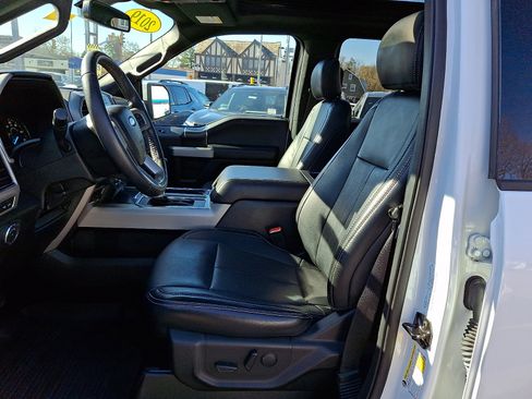 Used 2019 Ford F150 Lariat image 15