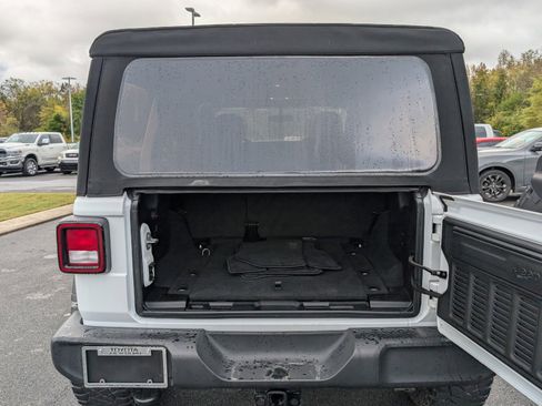 Certified 2022 Jeep Wrangler Unlimited Sport image 24