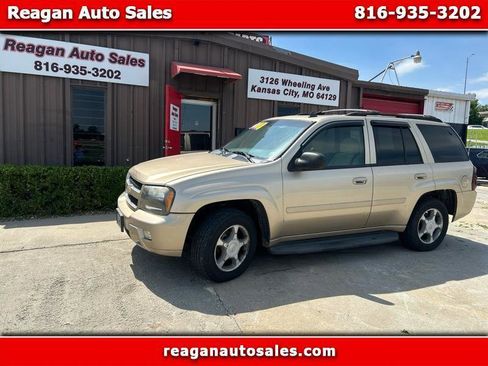 Used 2006 Chevrolet TrailBlazer LT AWD/4WD image 1