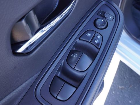 New 2025 Nissan Versa SV w/ Trunk Package image 15