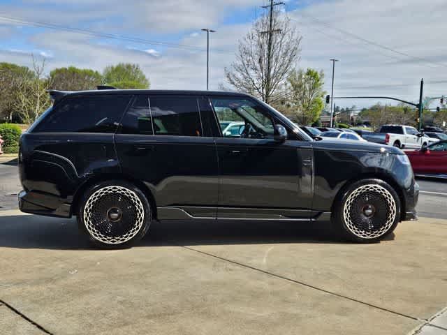 Used 2025 Land Rover Range Rover SE AWD/4WD image 10