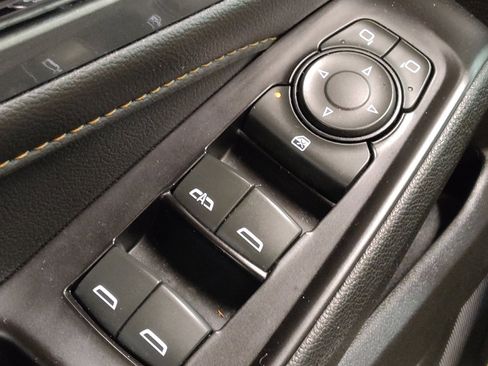Used 2020 Chevrolet Traverse RS AWD/4WD image 27