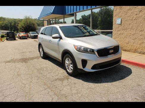 Used 2019 Kia Sorento L FWD image 1