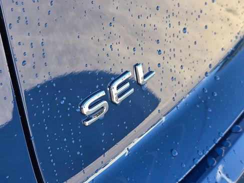 New 2026 Volkswagen Atlas Cross Sport SEL Premium R-Line image 9