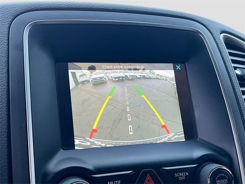 Used 2020 Dodge Durango SXT image 14